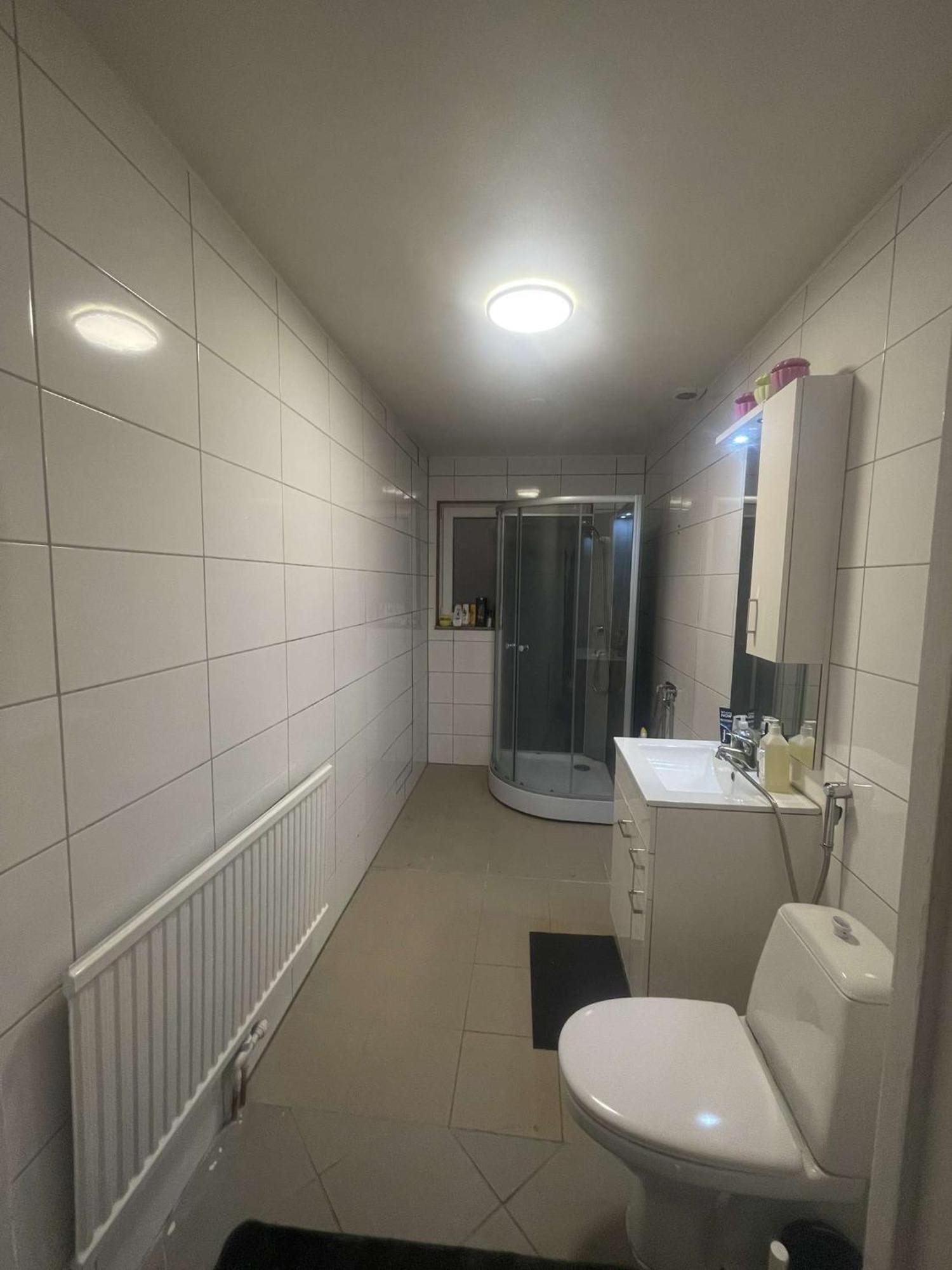 So Easy Stay, Malmoe Luaran gambar