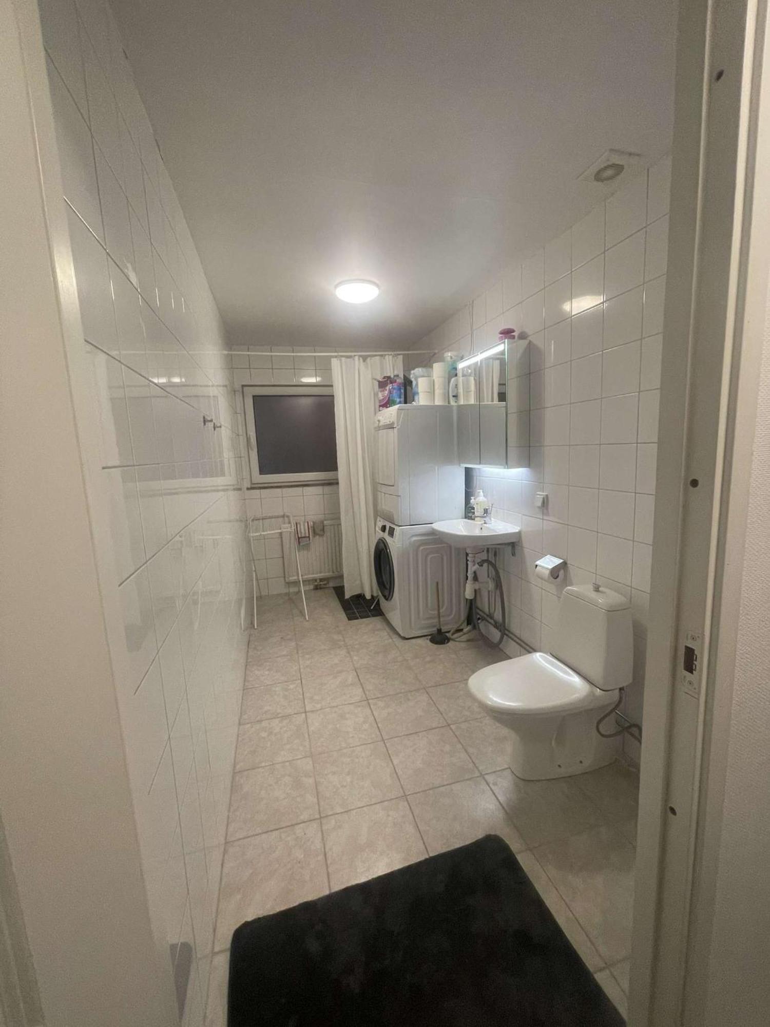 So Easy Stay, Malmoe Luaran gambar
