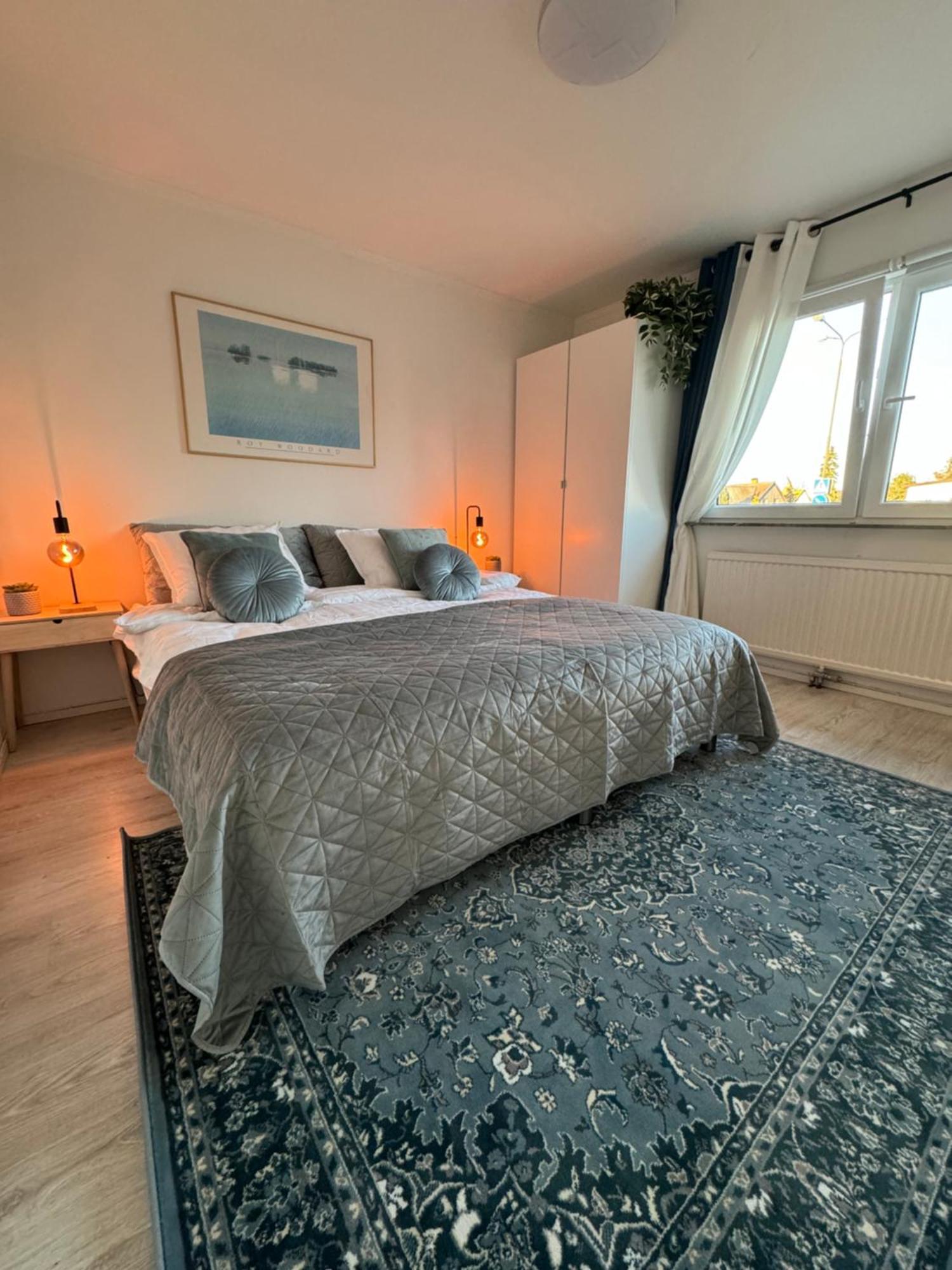 So Easy Stay, Malmoe Luaran gambar